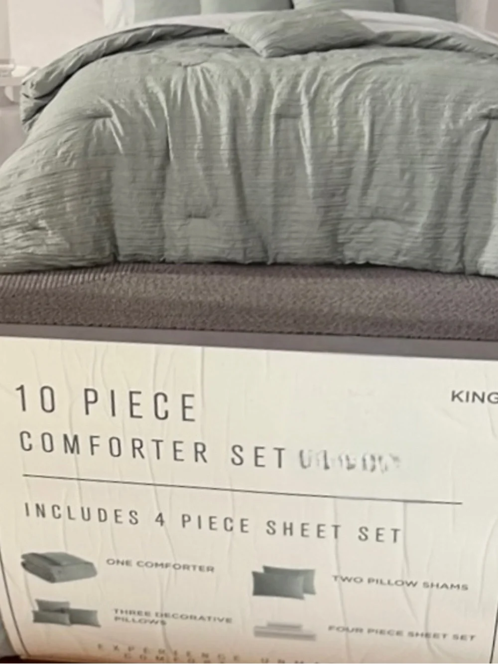 Somerset Place Green King 10 Piece Comforter Set New with Tags 104”x90”
